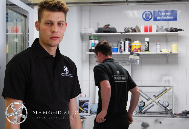 diamond-alloys-new-tyre-fitter-andrei-at-work