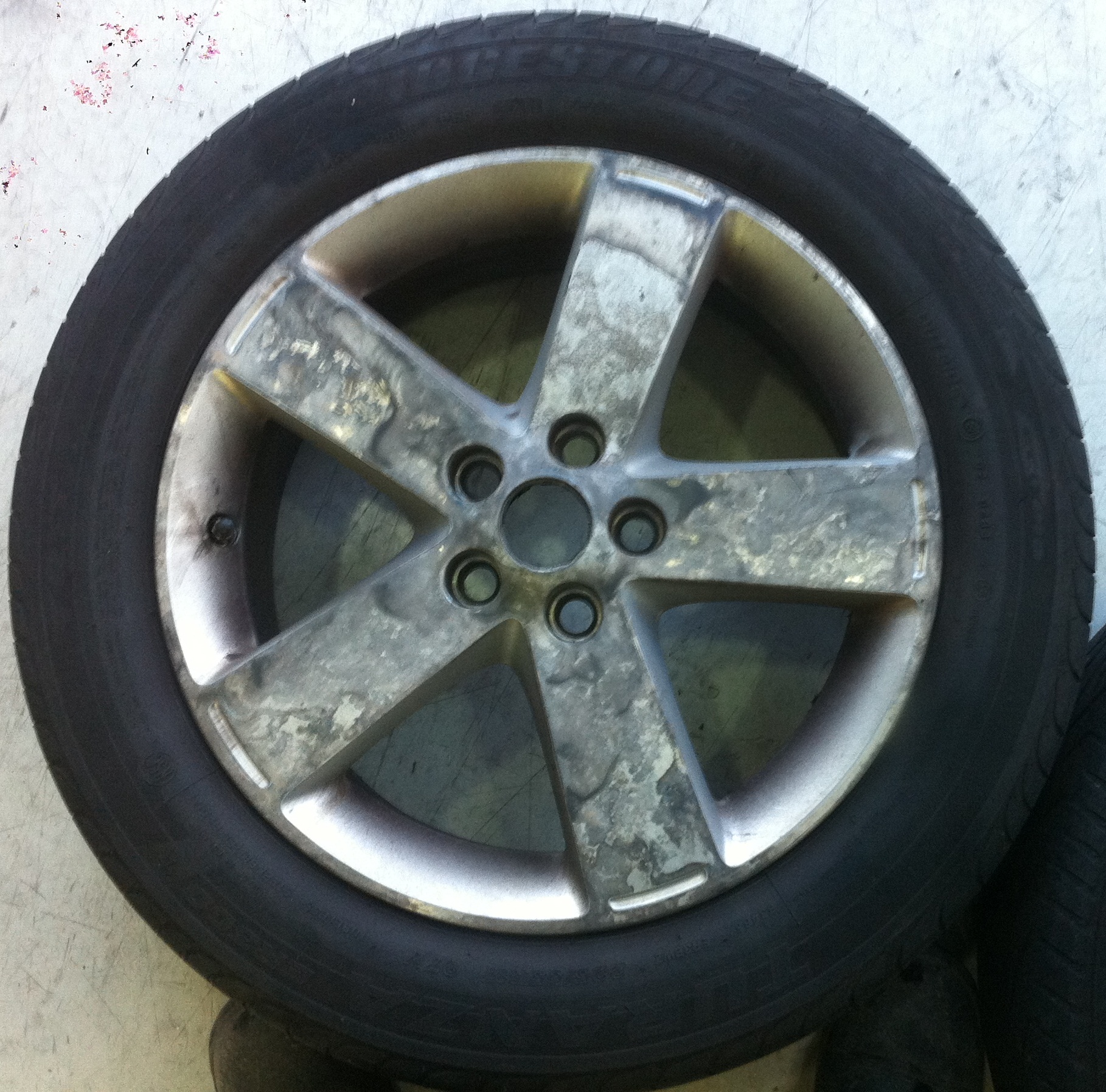 Fix Corroded Alloys Wheels Quickly at Diamond Alloys Diamond Alloys