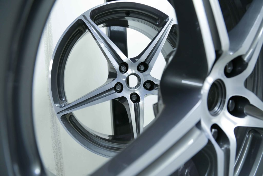 diamondcut-alloy-wheel