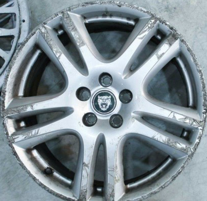 jaguar-corroded-alloy-wheels